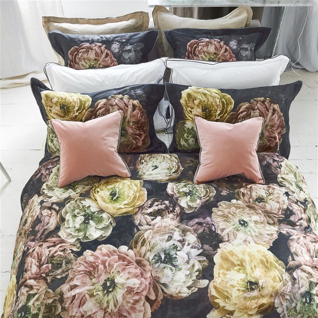 Le Poeme De Fleurs Midnight Duvet Cover Duvet Covers By Designers Guild