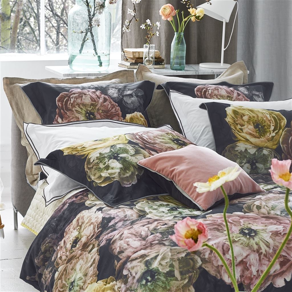 Le Poeme De Fleurs Midnight Duvet Cover Duvet Covers By Designers Guild