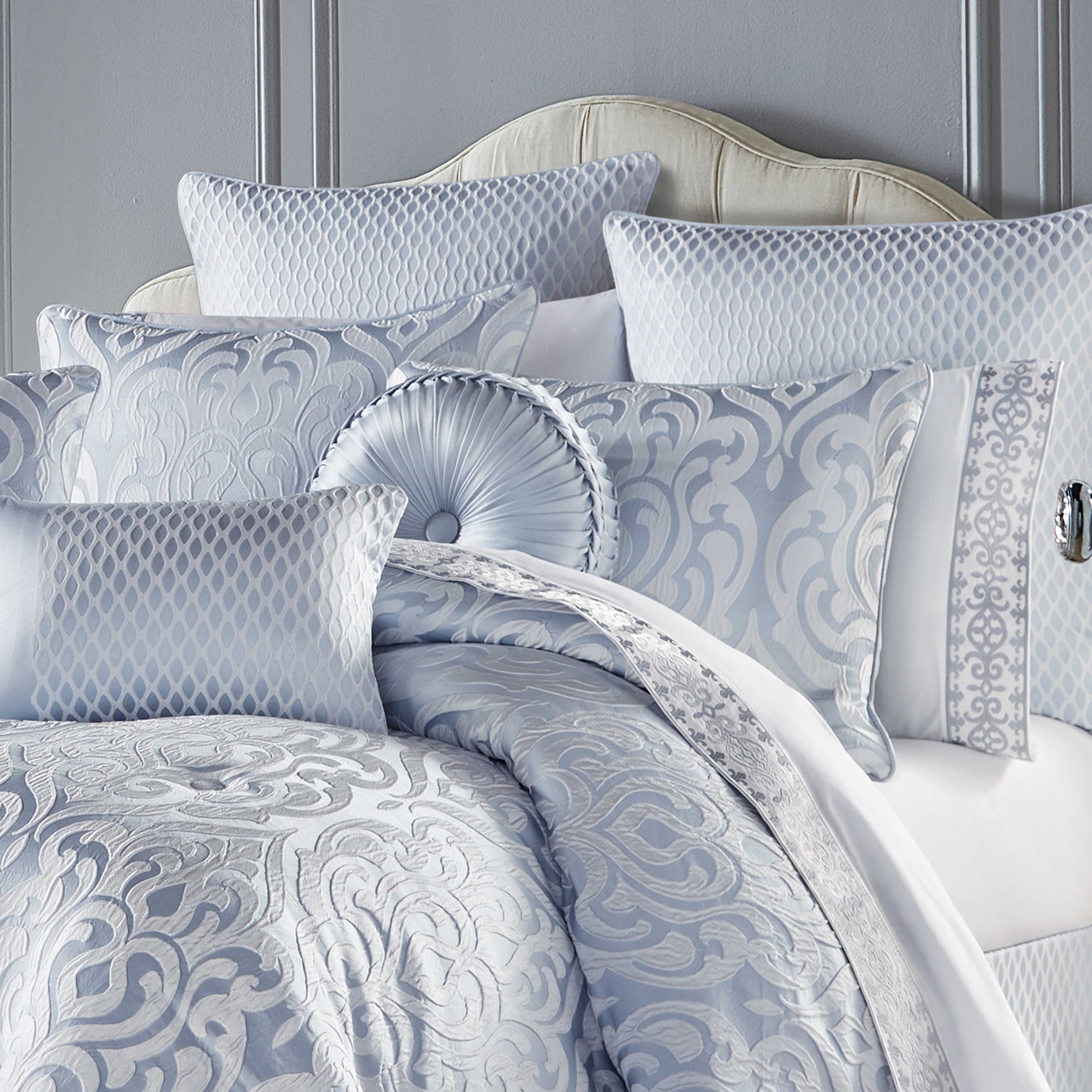 Liana 4-Piece Comforter Set Comforter Sets By J. Queen New York