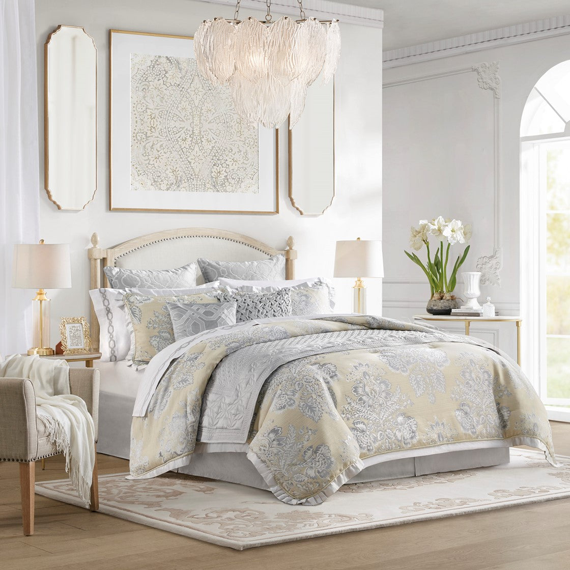Loretta Linen 4-Piece Comforter Set Comforter Sets By Croscill Home LLC