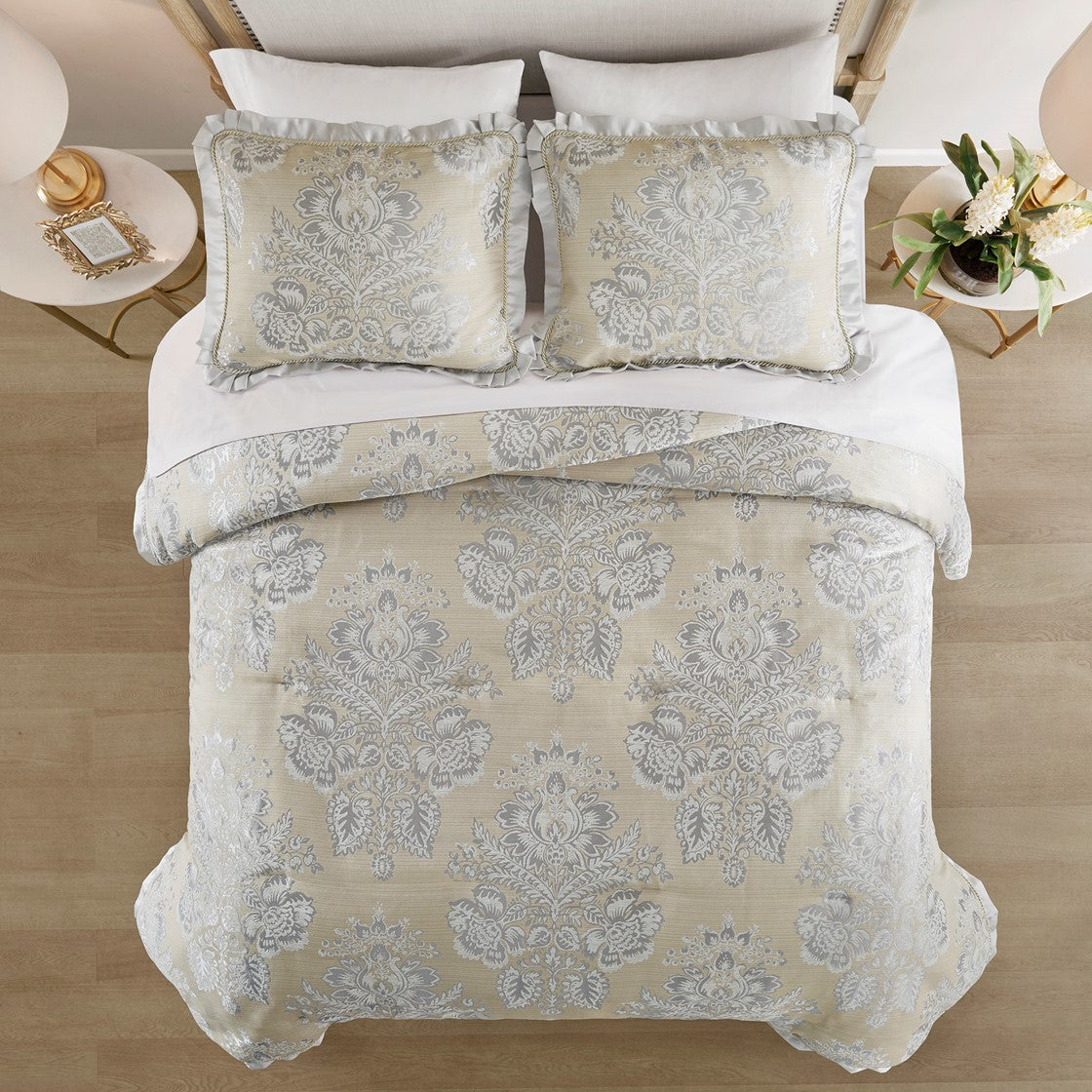 Loretta Linen 4-Piece Comforter Set Comforter Sets By Croscill Home LLC