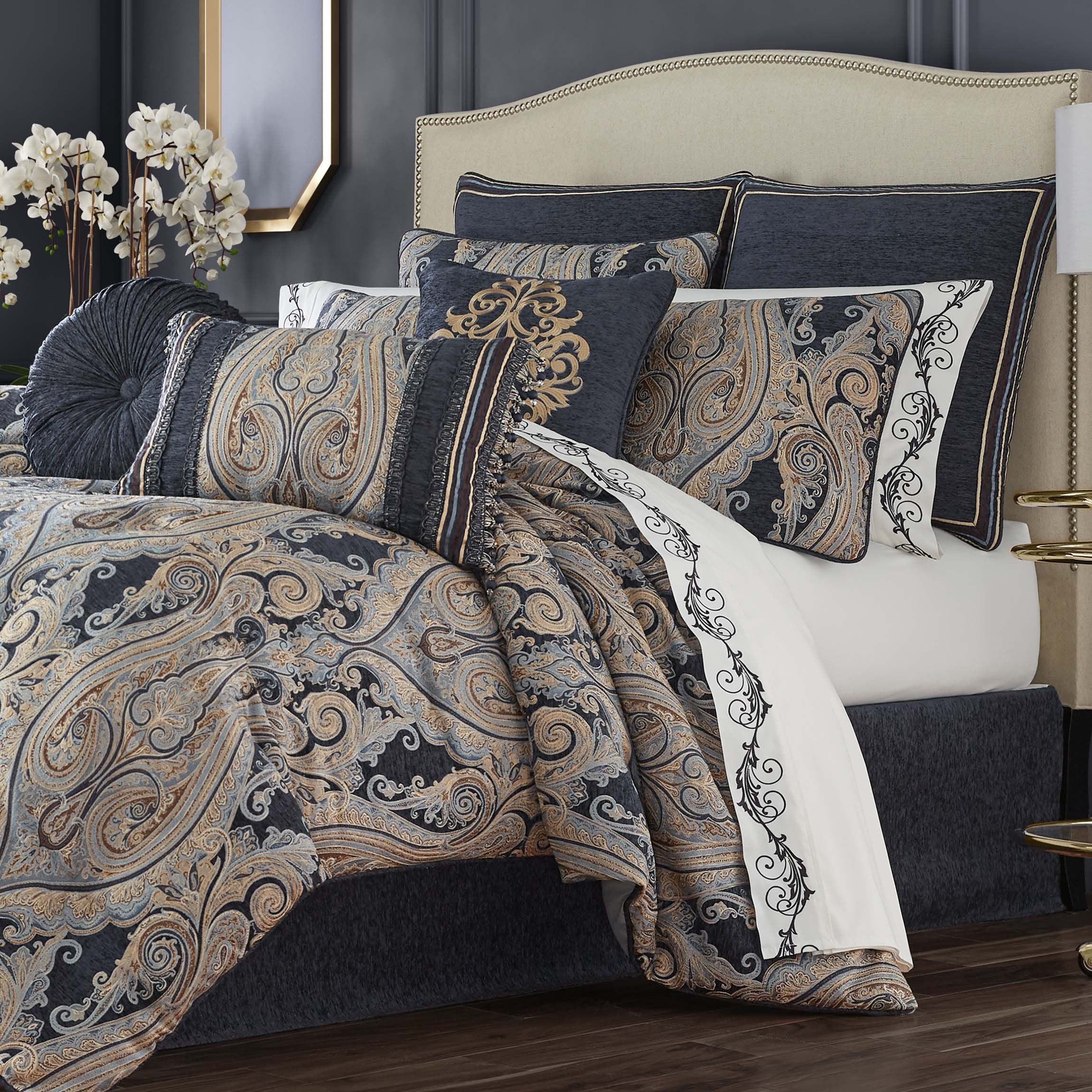 Luciana Indigo 4-Piece Comforter Set By J Queen Comforter Sets By J. Queen New York