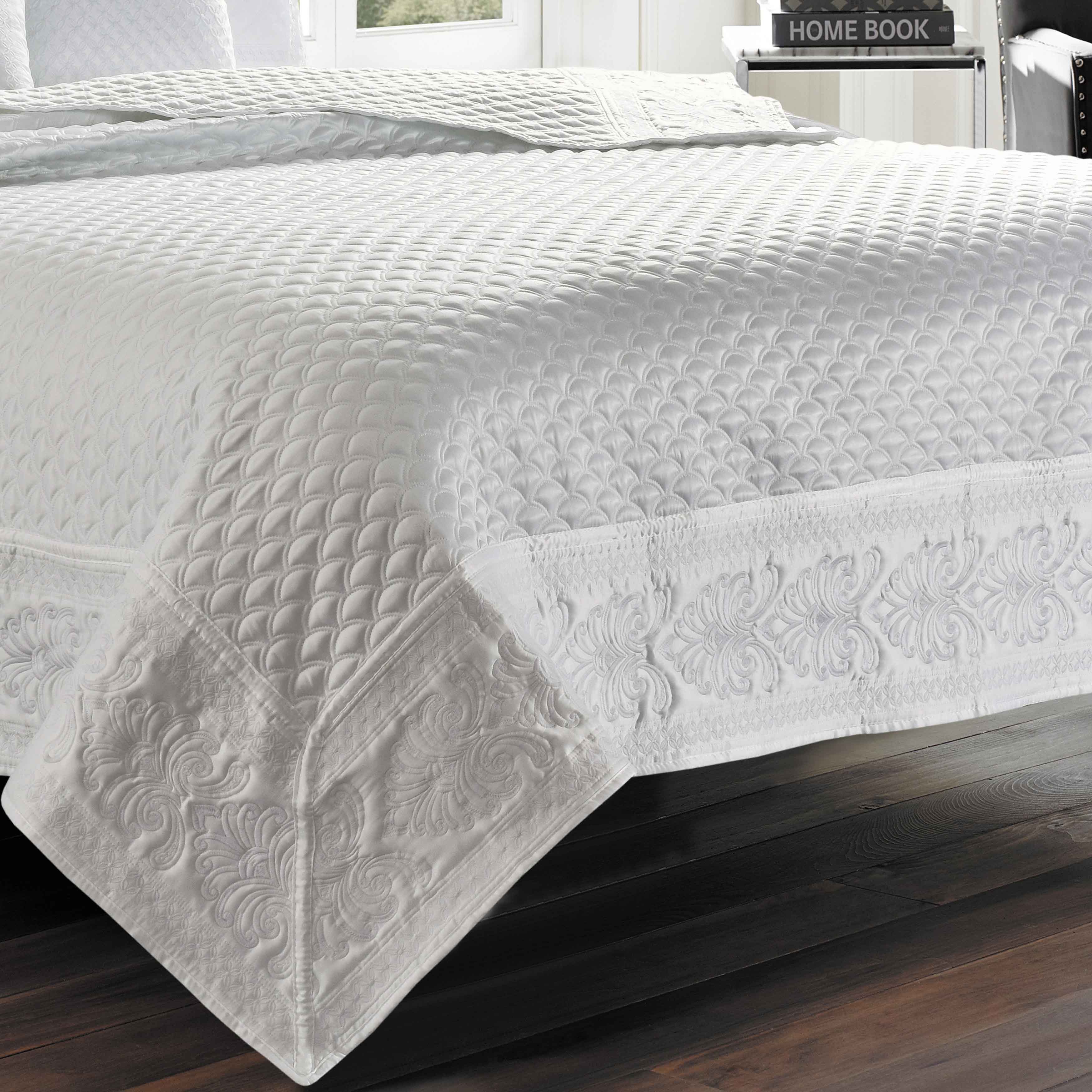 Lyndon White Quilted Coverlet Coverlet By J. Queen New York