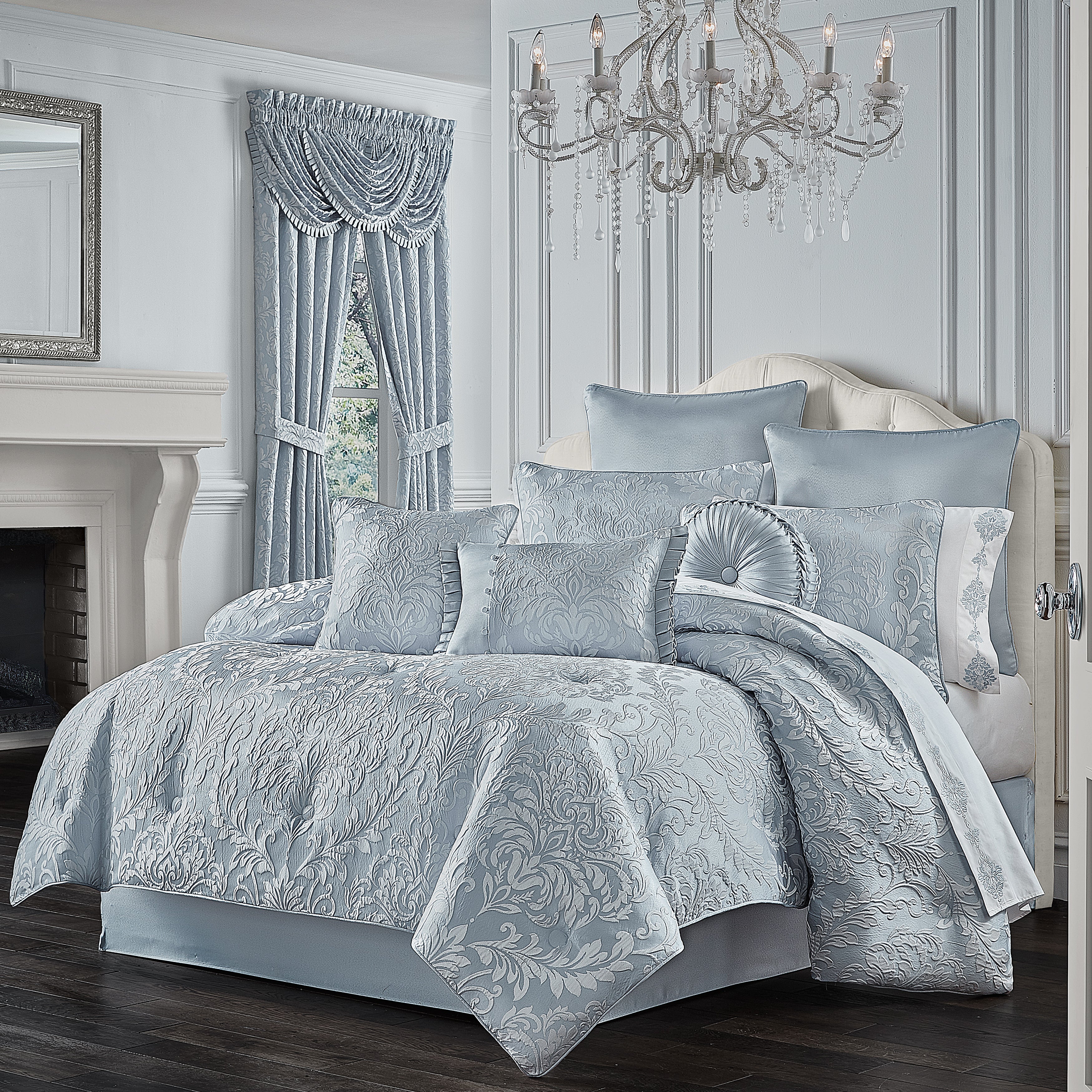 Malita 4-Piece Comforter Set Comforter Sets By J. Queen New York