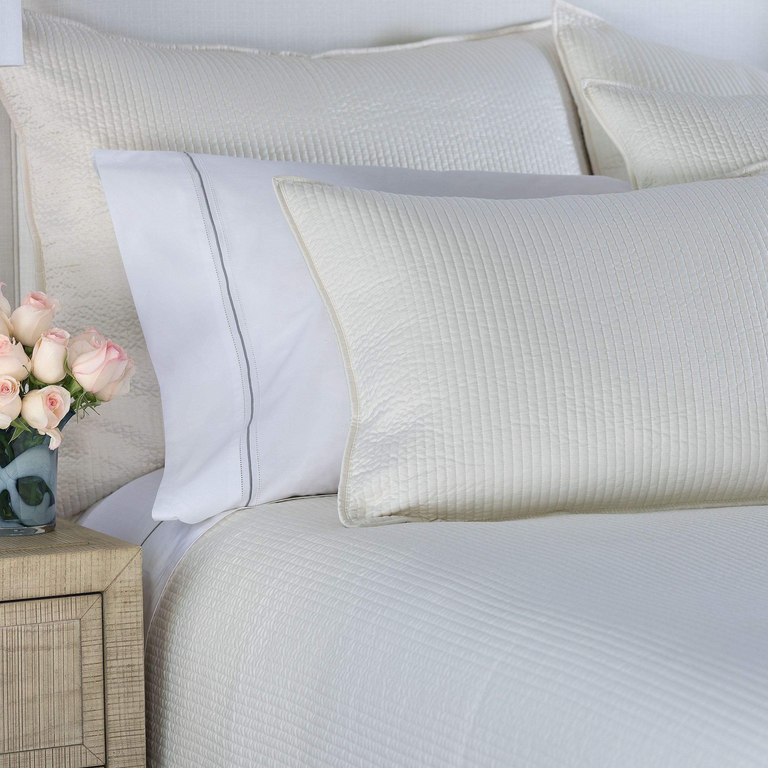Retro Ivory Coverlet - Lili Alessandra Coverlet By Lili Alessandra