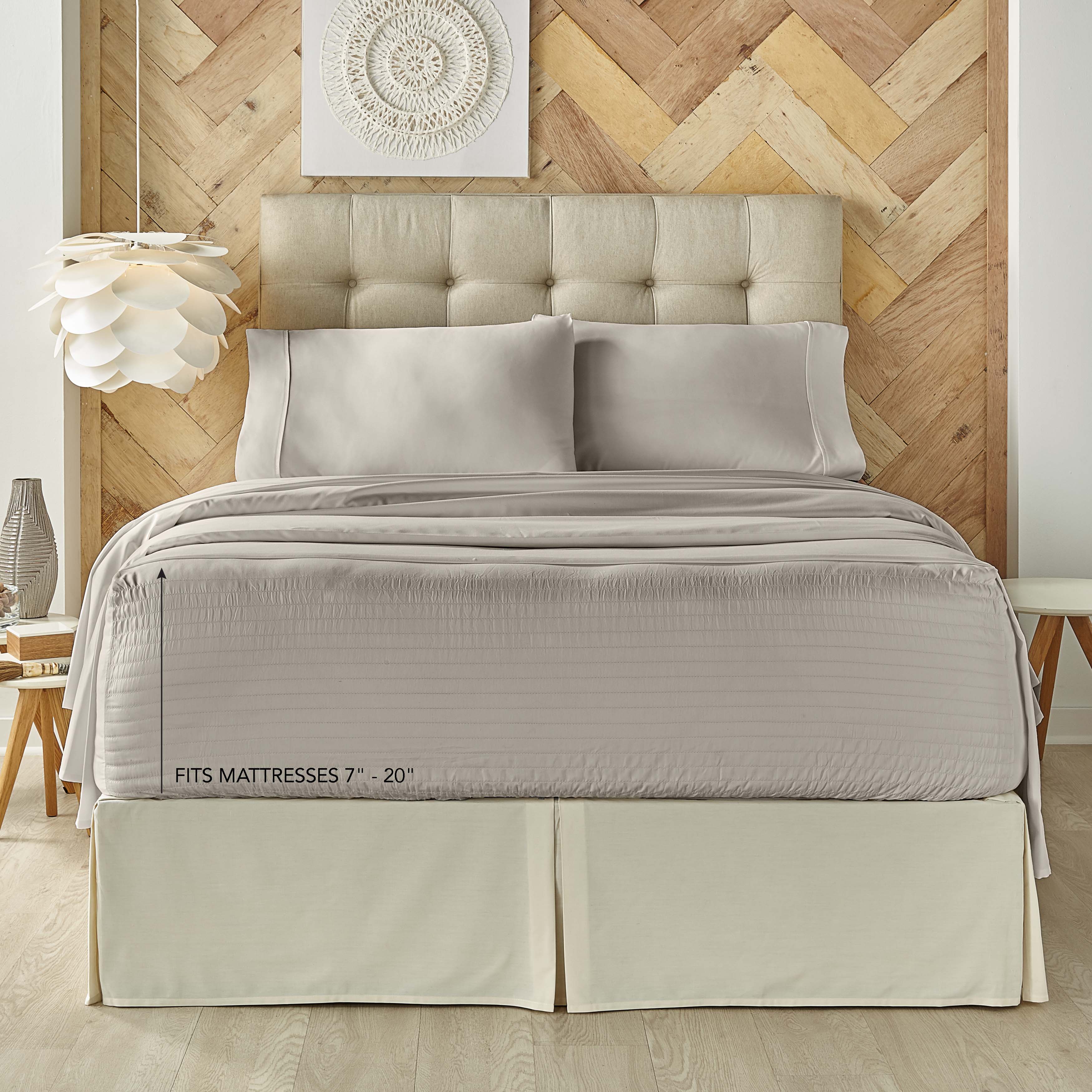 Royal Fit 500 Thread Count Adjustable 4-Piece Sheet Set By J Queen Sheet Set By J. Queen New York