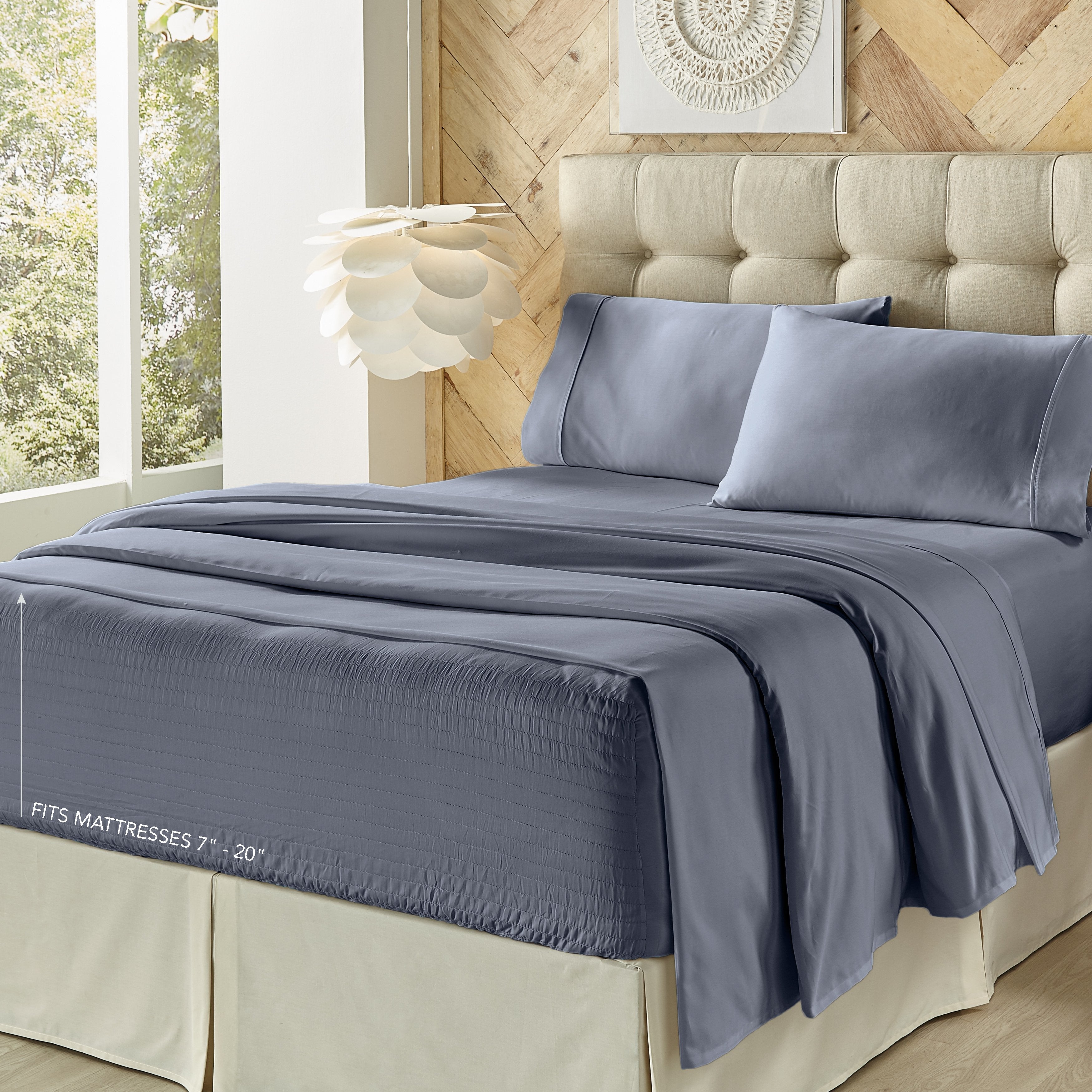 Royal Fit 300 Thread Count 4-Piece Sheet Set By J Queen Sheet Set By J. Queen New York