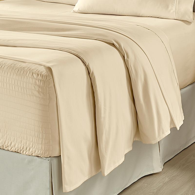 Royal Fit 300 Thread Count 4-Piece Sheet Set By J Queen Sheet Set By J. Queen New York
