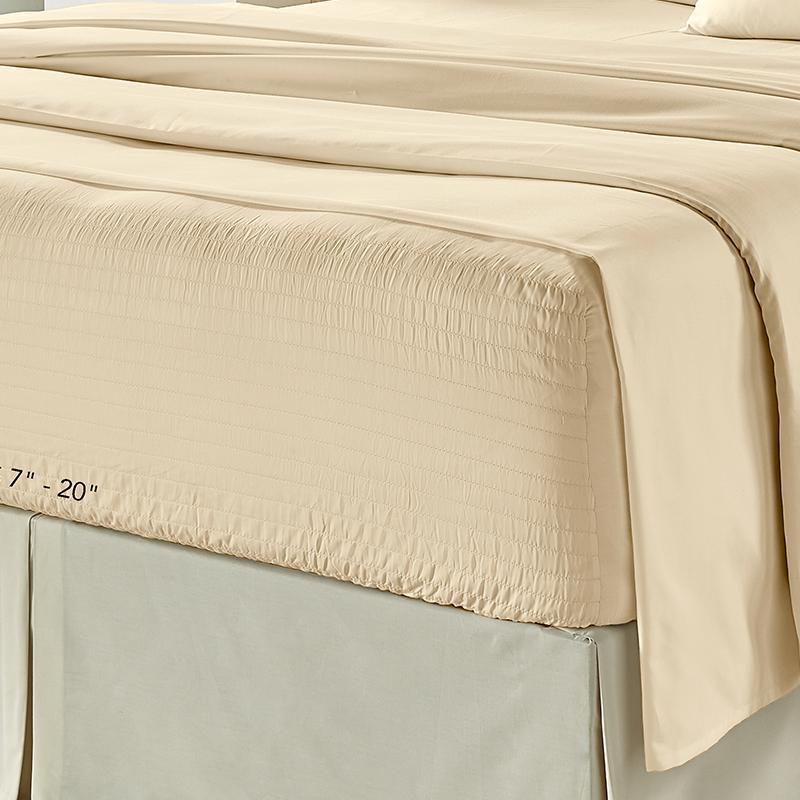 Royal Fit 300 Thread Count 4-Piece Sheet Set By J Queen Sheet Set By J. Queen New York