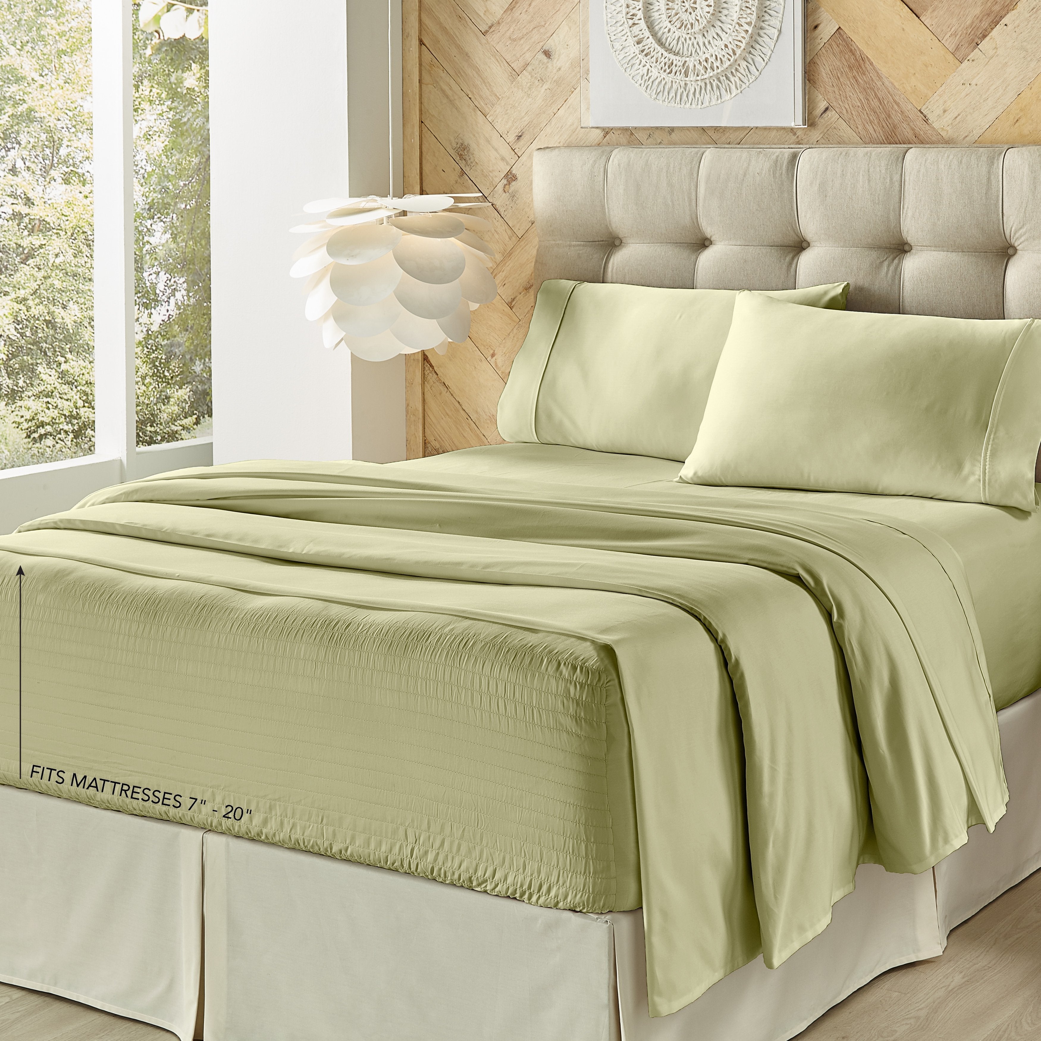 Royal Fit 300 Thread Count 4-Piece Sheet Set By J Queen Sheet Sets By J. Queen New York