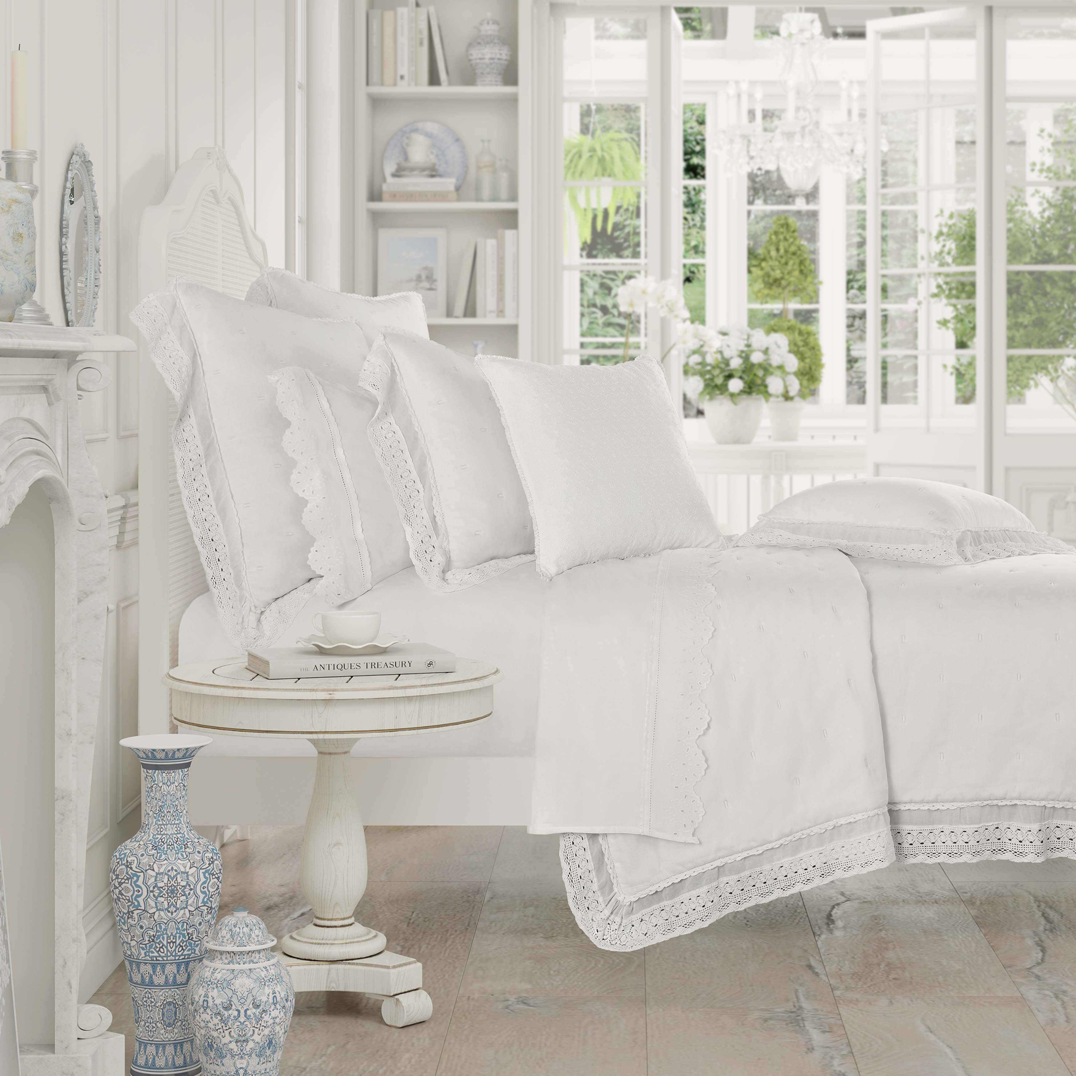 Samantha White Quilt Quilt Sets By J. Queen New York