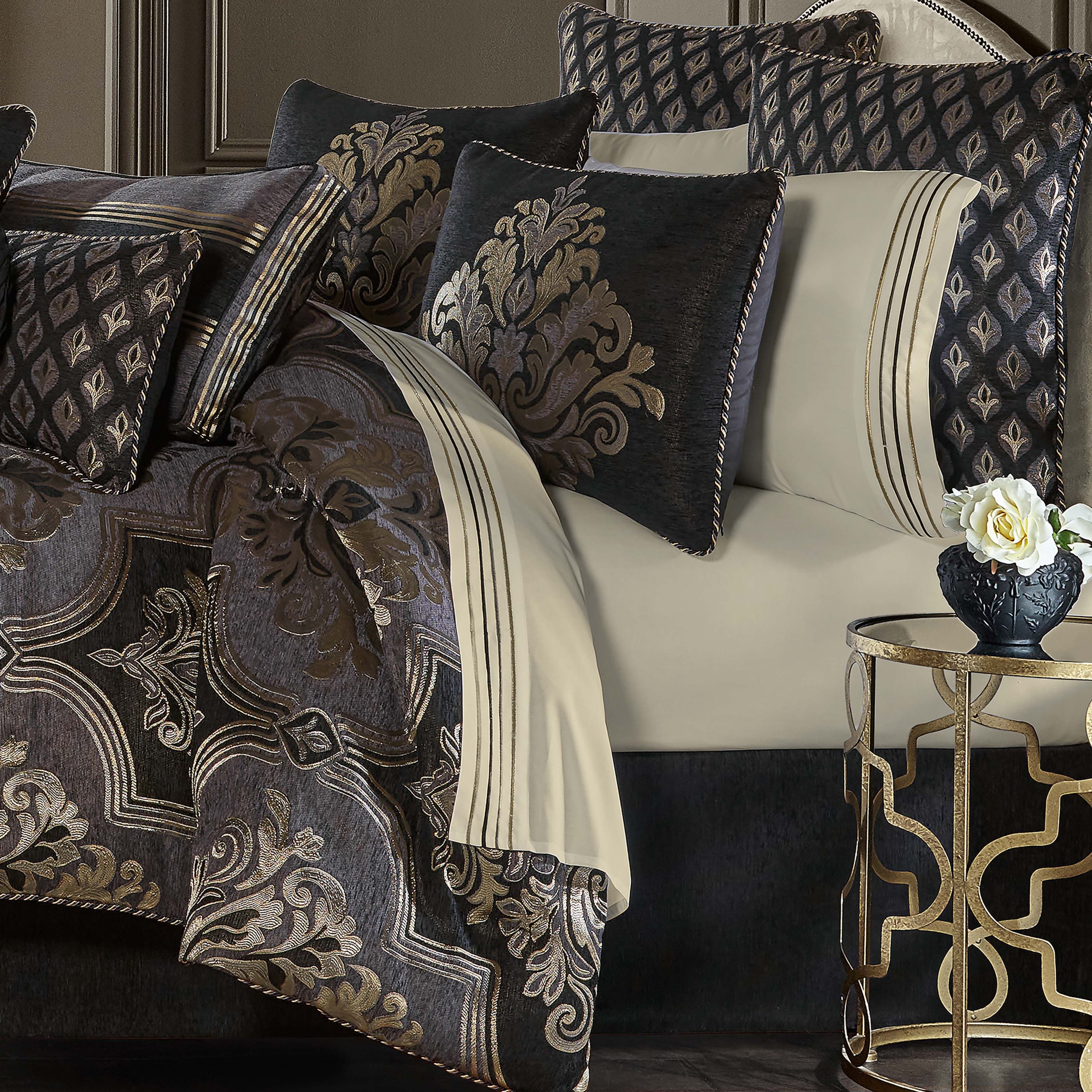 Savoy Pewter 4-Piece Comforter Set By J Queen Comforter Sets By J. Queen New York