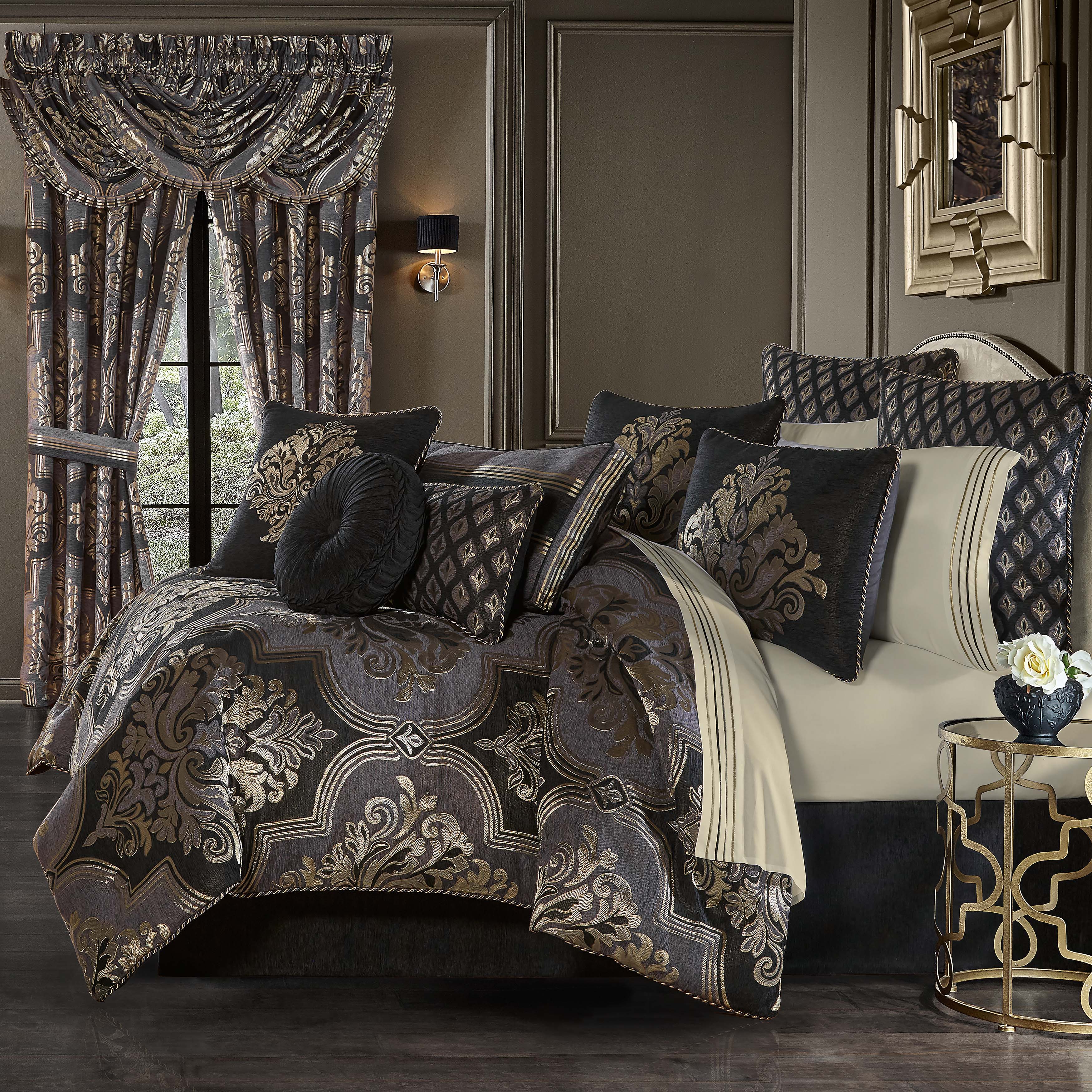 Savoy Pewter 4-Piece Comforter Set By J Queen Comforter Sets By J. Queen New York
