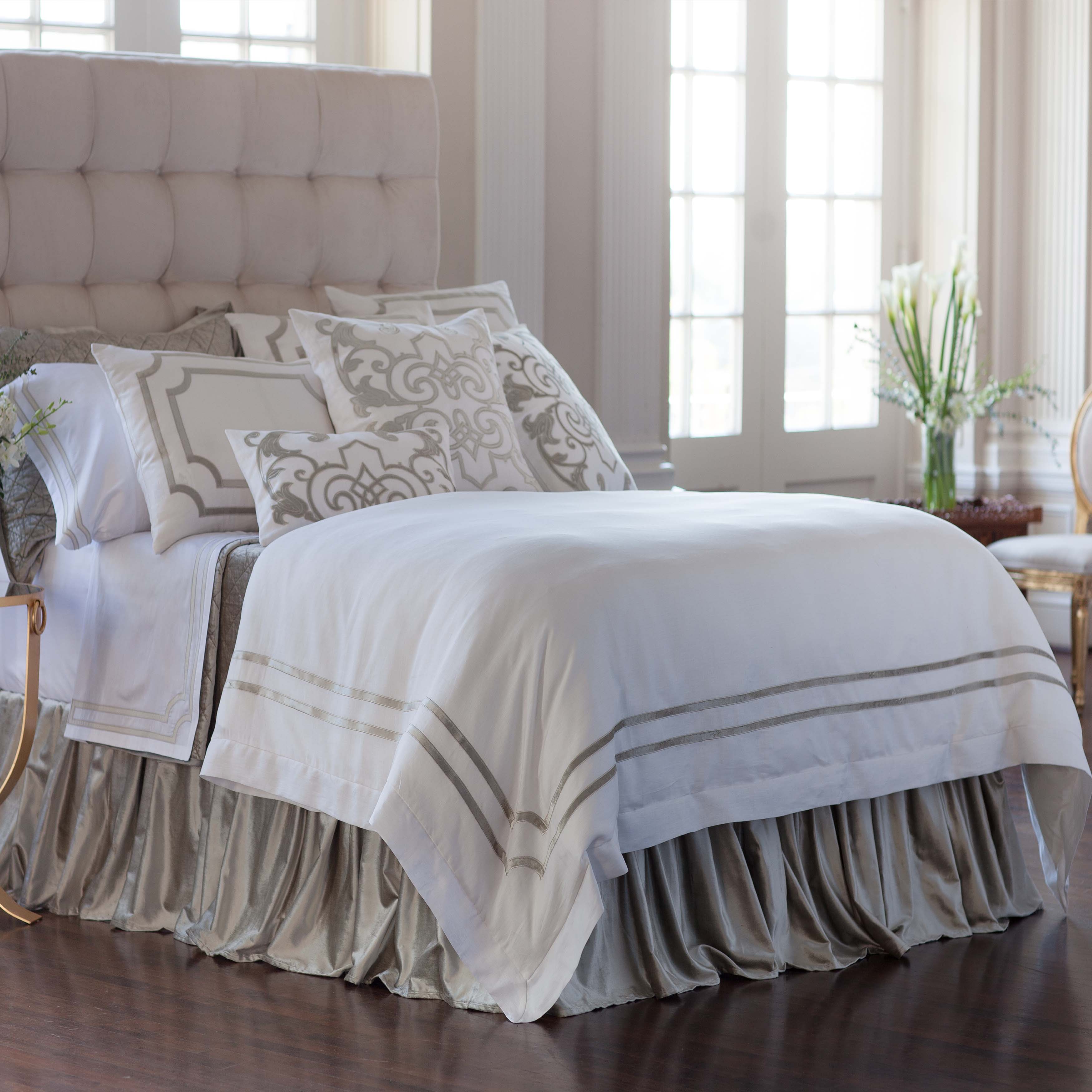 Soho White Linen Ice Silver Velvet Duvet Cover Duvet Covers By Lili Alessandra