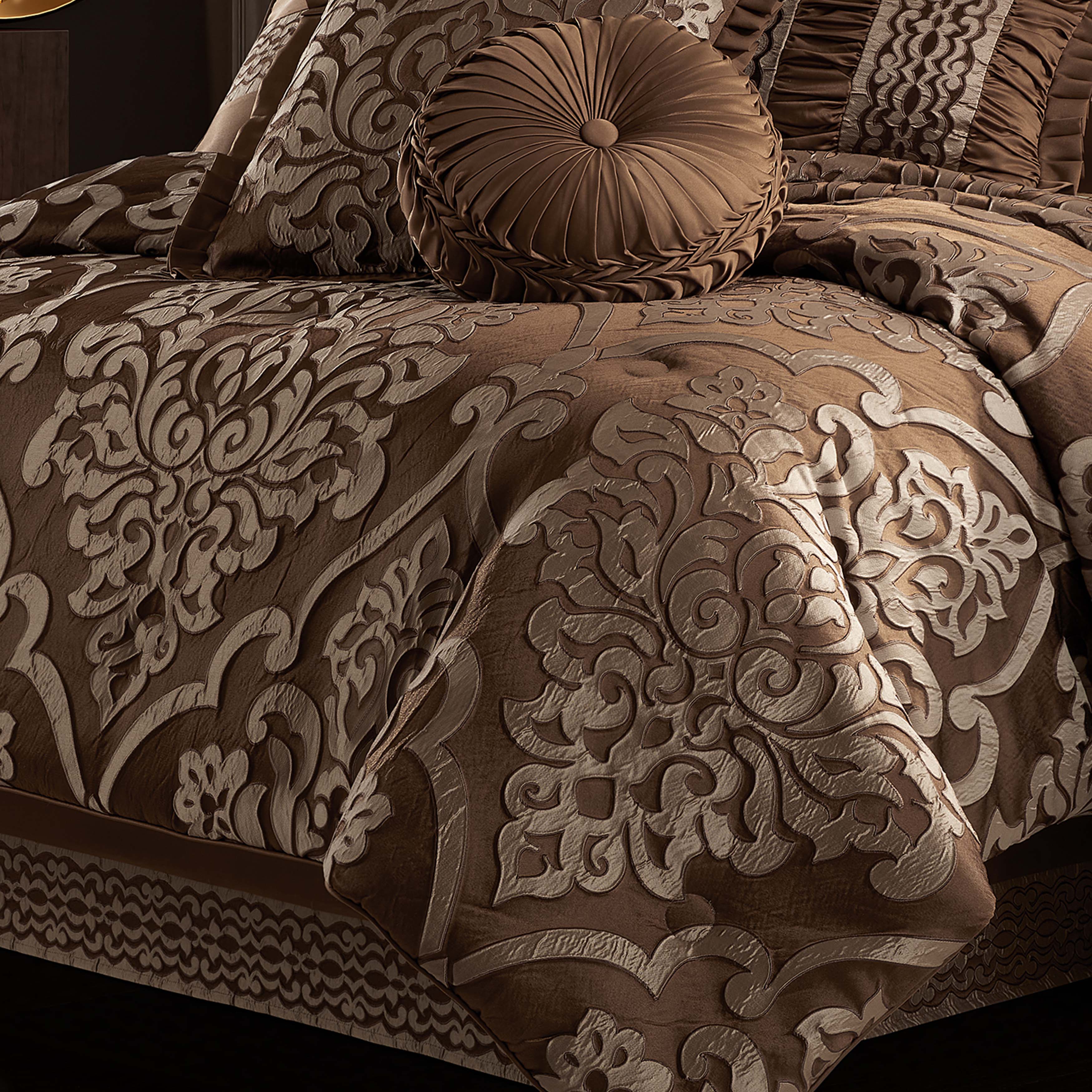 J Queen Surano Copper 4-Piece Comforter Set in Cal King- Final Sale Comforter Sets By US Office - Latest-bedding