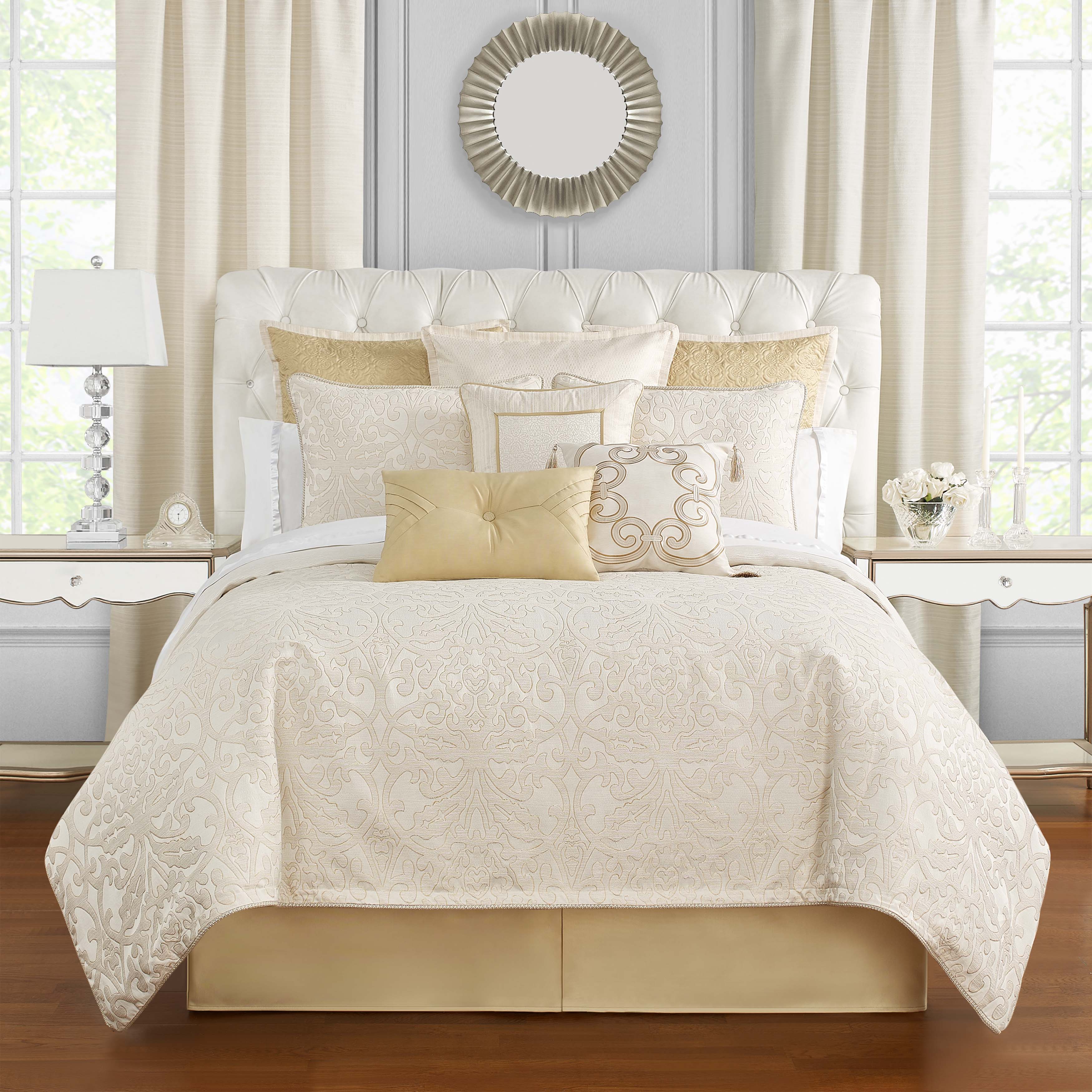 Waterford Valetta Ivory 6-Piece Comforter Set in King- Final Sale Comforter Sets By US Office - Latest-bedding