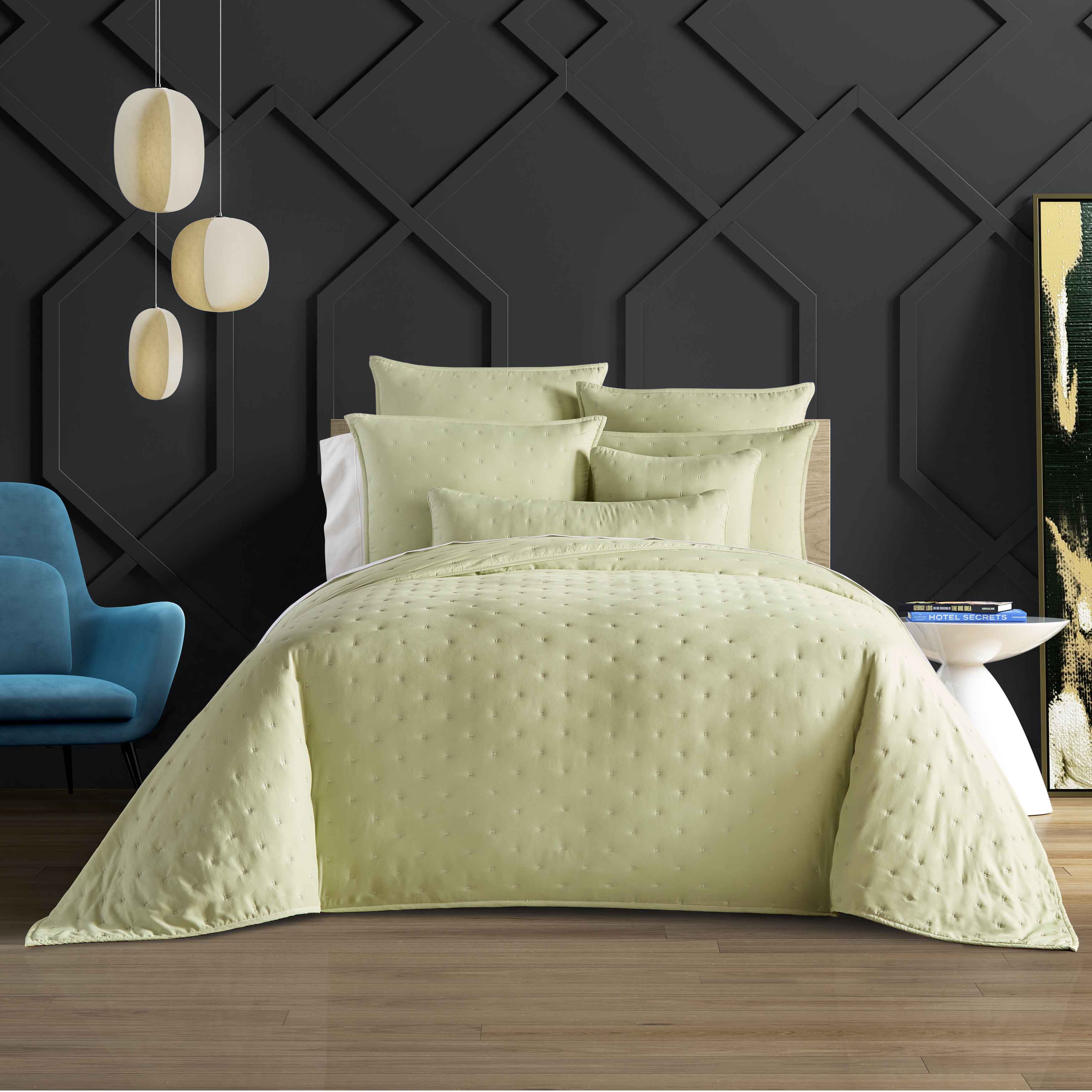 Vesper Green 3-Piece Quilt Set By J Queen Quilt Sets By J. Queen New York