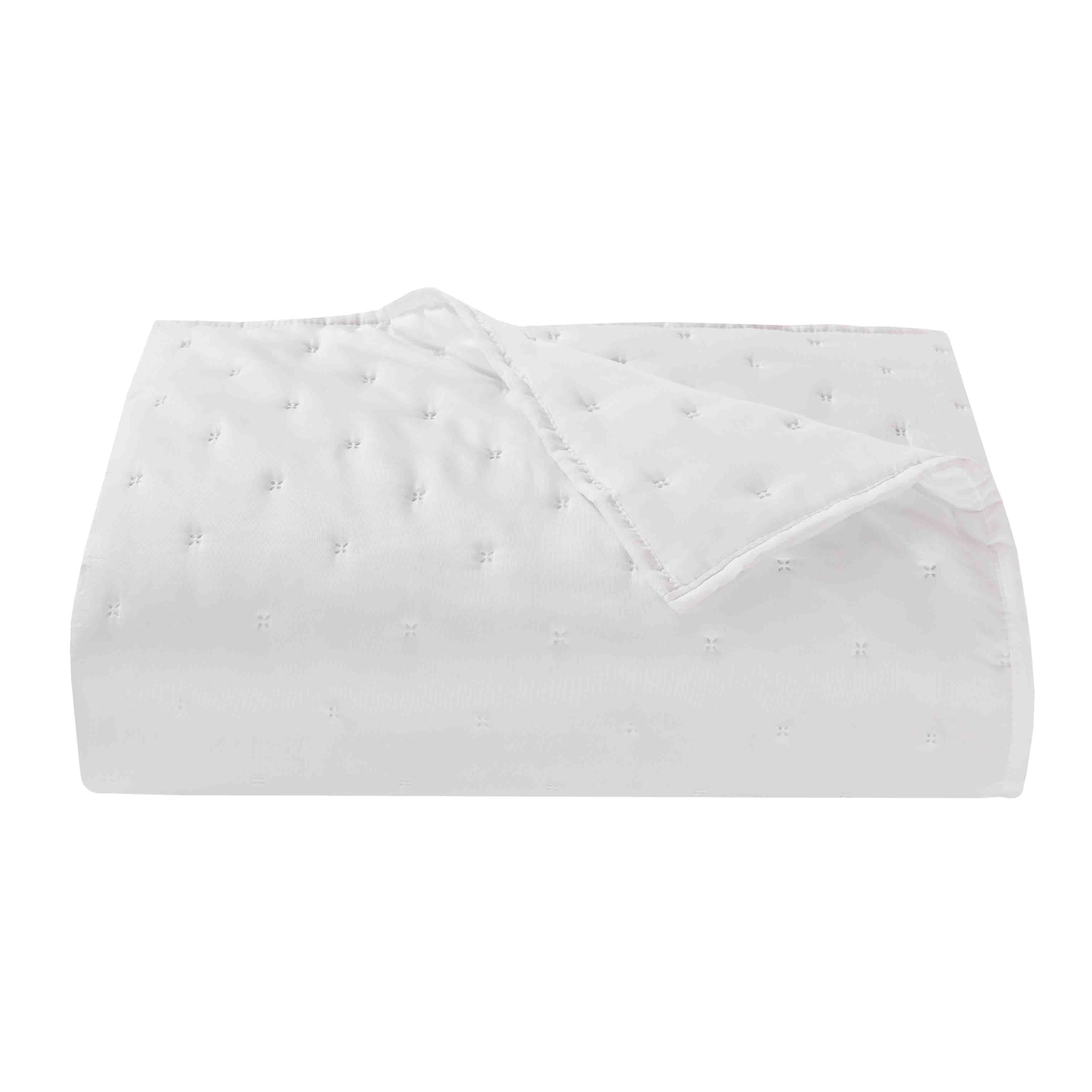 Vesper White 3-Piece Quilt Set By J Queen Quilt Sets By J. Queen New York